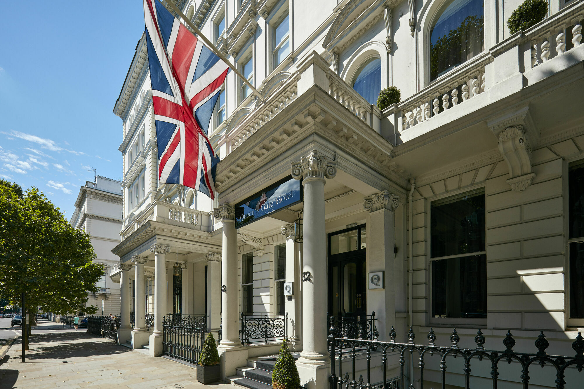 The Queens Gate Hotel London Exterior photo